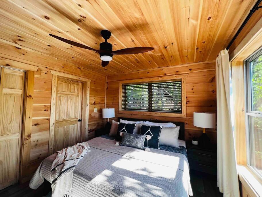 Cloudchaser Cabin, Private, New Cabin, 2 Kings, Cozy, Modern, Hot Tub, View, Theater Villa Sevierville Esterno foto