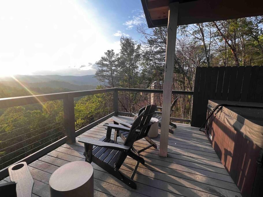 Cloudchaser Cabin, Private, New Cabin, 2 Kings, Cozy, Modern, Hot Tub, View, Theater Villa Sevierville Esterno foto